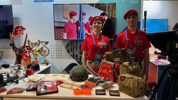 Юнармейцы Зеленодольска представили район на республиканском совещании работников образования