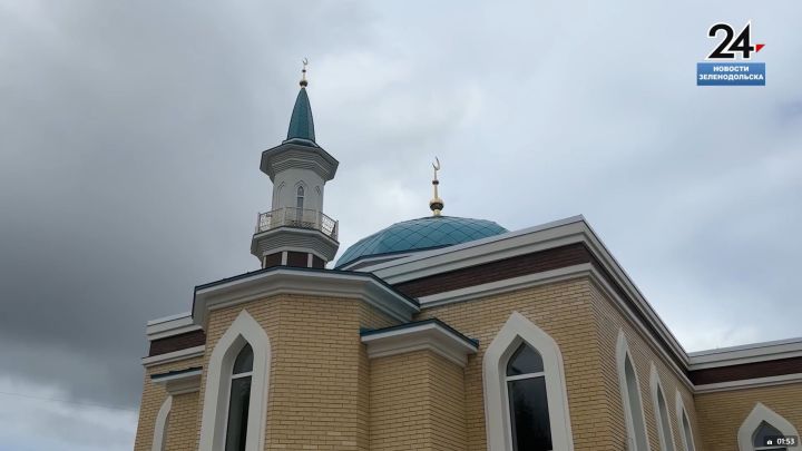 Свои двери для верующих распахнула новая мечеть «Аль-Ангам»