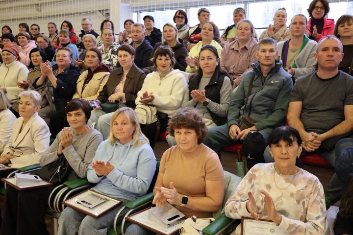 В селе Осиново чествовали лауреатов Электронной доски почета Республики Татарстан